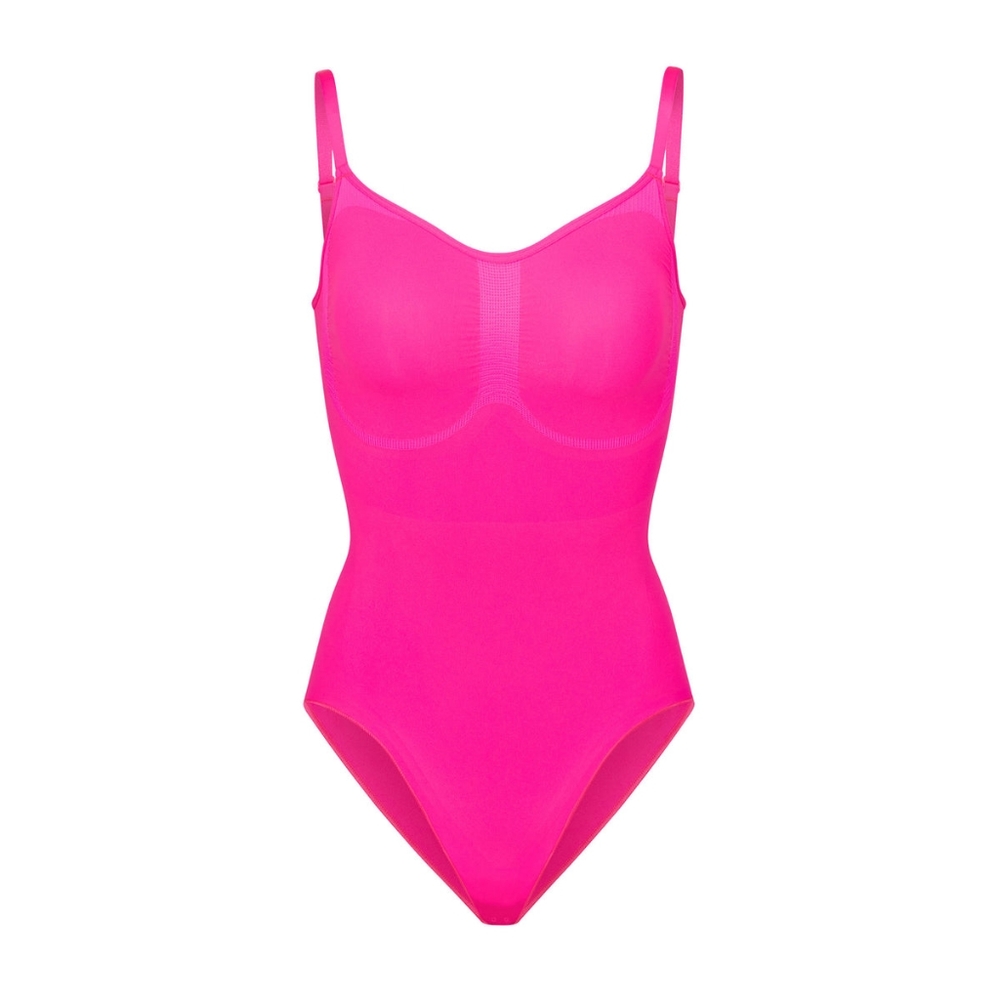 NEW SKIMS SCULPTING BODYSUIT With SNAPS flamingo pink Barbie size S/M w/box